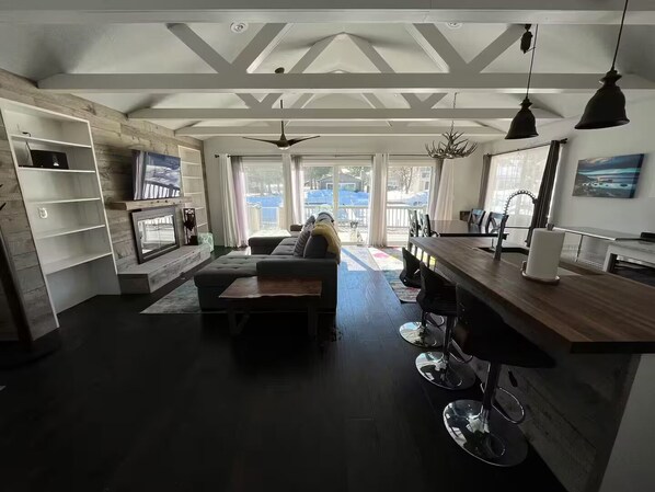 リビング エリア