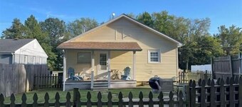 NEW! Midtown Bliss- 2 bed house with WiFi, within 5 minutes of Downtown Paducah
