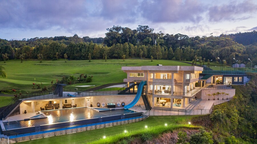 Waterfalling Estate in Ninole