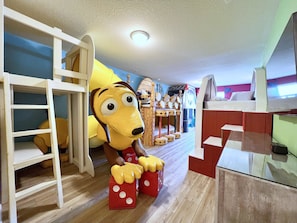 Children’s area - Last Minute Disney Getaway! Luxury Villa with Private Pool & Game Room. Book Now! WIR68 (Orlando)