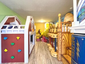 Children’s area - Last Minute Disney Getaway! Luxury Villa with Private Pool & Game Room. Book Now! WIR68 (Orlando)