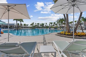 A heated pool - Last Minute Disney! Private Pool, Hot Tub, Game Room & Themed Bedrooms. Book Now! #125753 (Orlando)