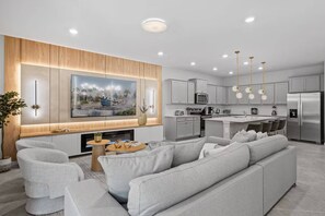 Interior - Last Minute Disney! Private Pool, Hot Tub, Game Room & Themed Bedrooms. Book Now! #125753 (Orlando)