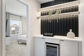 10 chambres, fer et planche à repasser, Wi-Fi, draps fournis