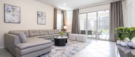 Smart TV, table tennis