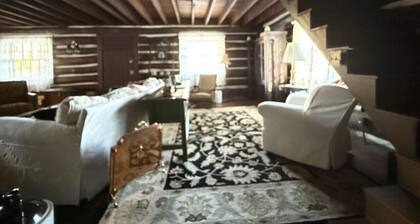 Historic Alpine Lakeside Manor