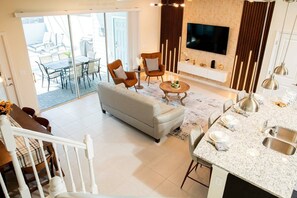 Interior - Disney Getaway! Private Pool & Game Room. Book Now! #WIR69 (Orlando)
