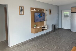 Interior - Luxury Oceanfront Retreat with Panoramic Views and Modern Comforts (Lagun)