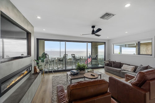 Carlsbad Beachfront Home W Hot tub