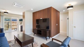 Unclassified image, 4 of 28, button - Urban Oasis - Just Remodeled (San Diego)