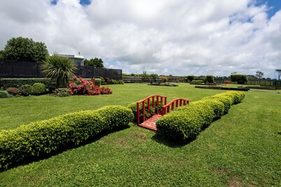 Onaeros Cute Little Cottages - Taranaki Retreat