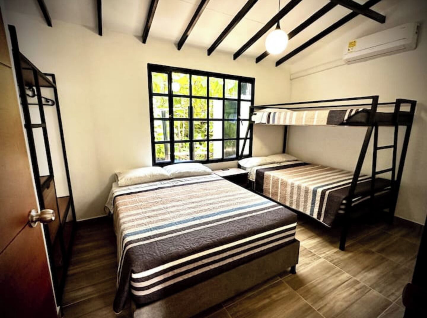 3 chambres, Wi-Fi, draps fournis