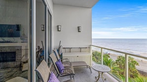 3 bedrooms - Unique Beachfront Condo With Exceptional Views (Galveston)