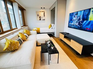 Télévision à écran plat