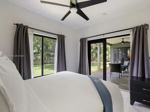 4 bedrooms - Stylish 4BR 2BA Home w Spacious Backyard in Vibrant Wilton Manors (Wilton Manors)