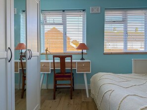2 chambres, fer et planche Ă repasser, Wi-Fi gratuit, draps fournis