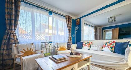 Cosy Family Home in Canterbury