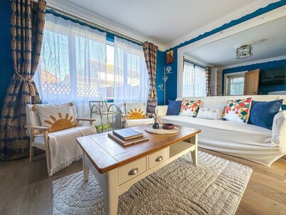 Cosy Family Home in Canterbury