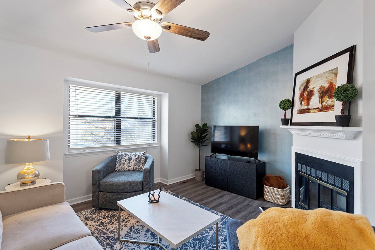 Charming Private Oasis - Close To Airport, Mall, And Downtown. - Cary
