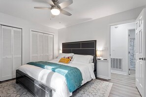 2 soverom, strykejern/-brett, wi-fi og sengetøy