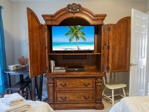 4 dormitorios, tabla de planchar con plancha, wifi y ropa de cama