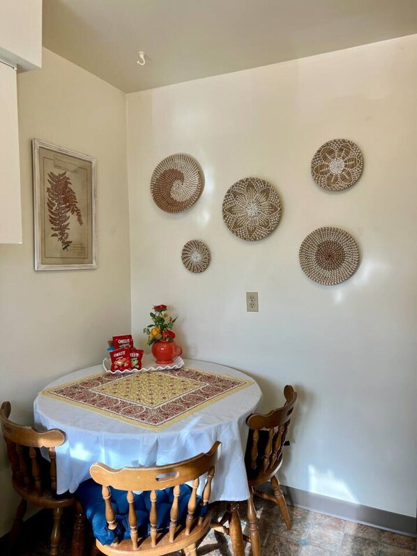 Unclassified image, 1 of 9, button