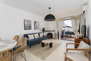 Living area - casa castillo  - Three Bedroom Apartment, Sleeps 6 (Nerja)