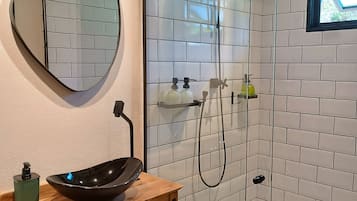 Towels, soap, toilet paper