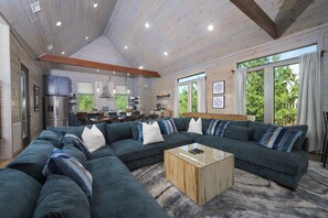 Smart TV, fireplace, video games, offices