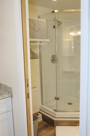 Hair dryer - Location Location Location (Miles City)