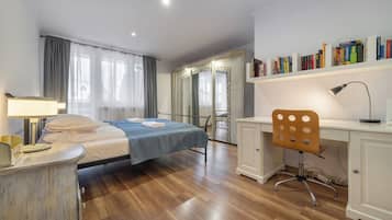 Apartment, Balcony, Mountain View | 3 bedrooms, iron/ironing board, free WiFi