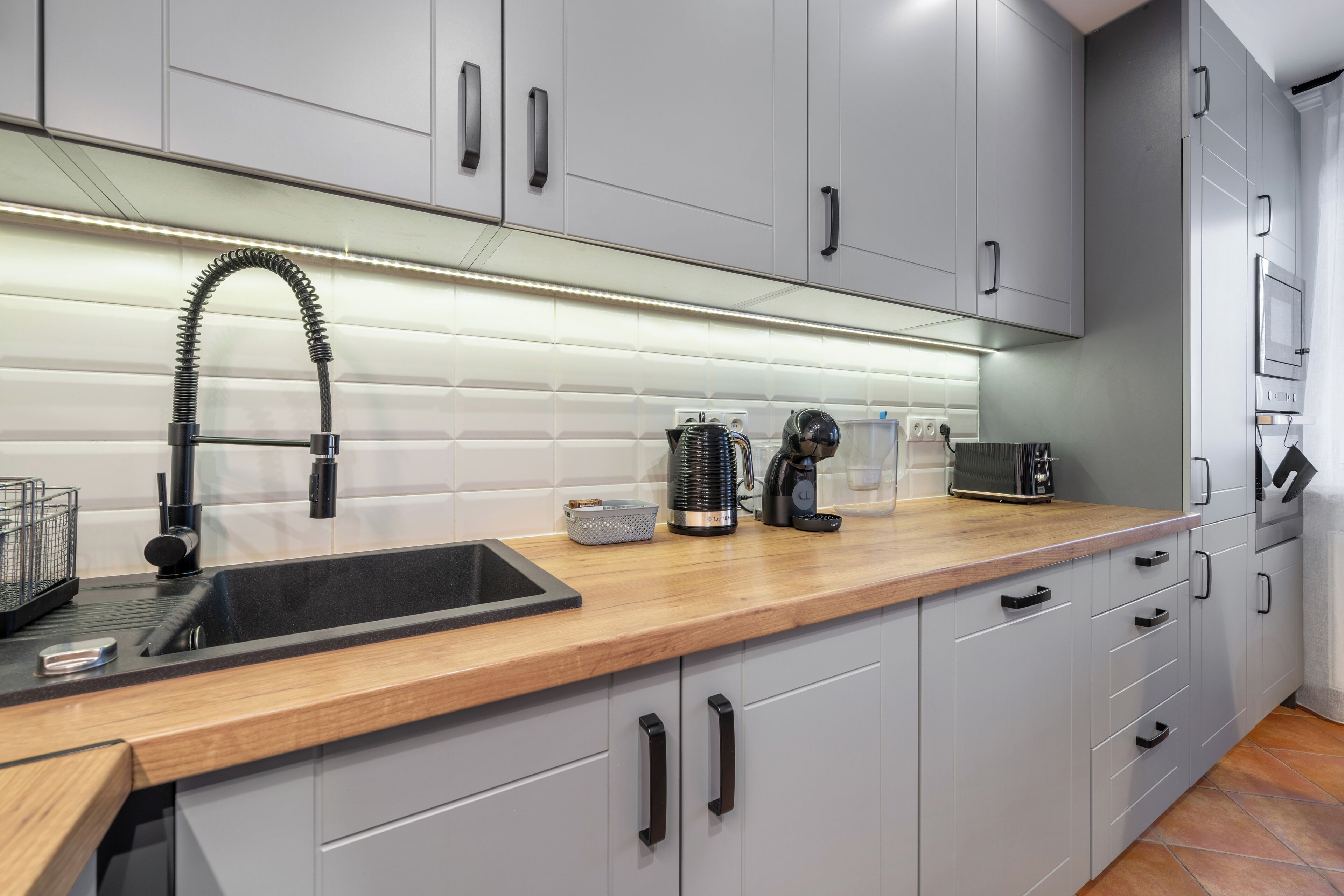 Apartamento, sacada, vista para a montanha | Cozinha americana privada | Chaleira elétrica, torradeira