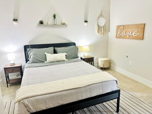 1 chambre, bureau, fer et planche à repasser, Wi-Fi gratuit