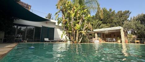Piscine extérieure