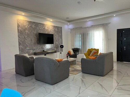 Smart Eco-Home with ambient gardens, smart features and great mountain views.