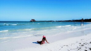 Beach - Standard Twin Room (Mdudu)
