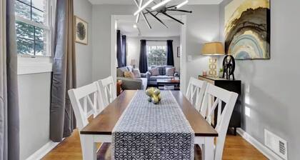 Great place to stay in Alexandria, close to the Metro and parking for two vehicles.