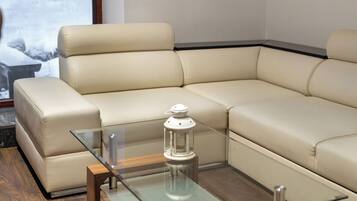 Apartment, 2 Bedrooms | Living room