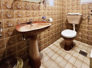 Shower, hair dryer, towels - Apartments Željka - Studio Apartment with Terrace with Sea View (Orebic)