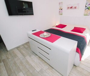 1 habitación, internet y ropa de cama 