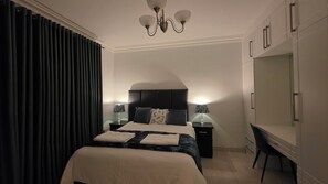 4 Schlafzimmer, Bügeleisen/Bügelbrett, WLAN, Bettwäsche