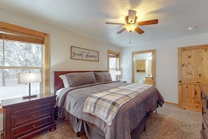 2 bedrooms, internet, bed sheets