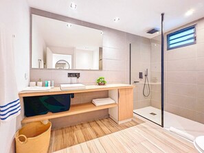 Hair dryer, towels - Alamanda 7 - accès direct plage Orient Bay (Orient Bay)