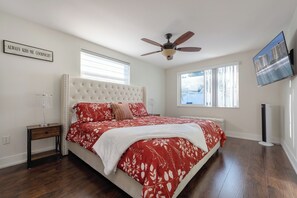 3 bedrooms, desk, iron/ironing board, WiFi