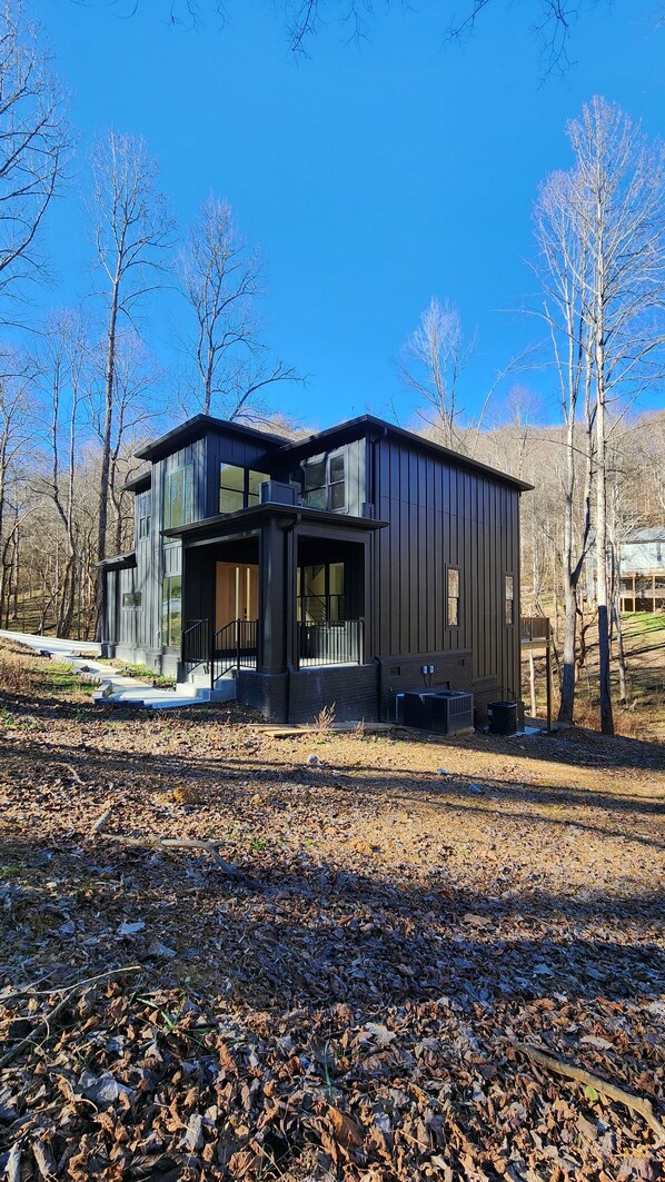 Exterior - NEW! House with Sauna at Center Hill Lake (Lancaster)