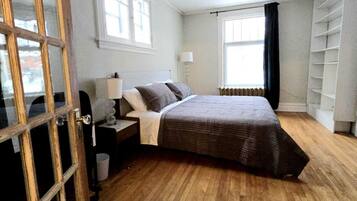 2 Schlafzimmer, Schreibtisch, Bügeleisen/Bügelbrett, kostenloses WLAN