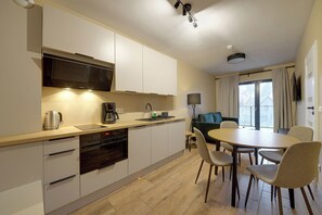 Apartamento, balcón, vistas a la montaña | Cocina básica privada | Hervidor eléctrico