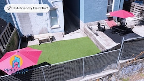 Outdoor dining - City Luxury @ Smart Pricing + Parking + Family-Friendly (Cincinnati)