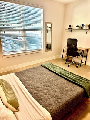 1 bedroom, desk, iron/ironing board, WiFi