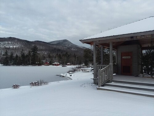 Cabin 2 - Unit 4 at Blue Mountain Rest sleeps 6